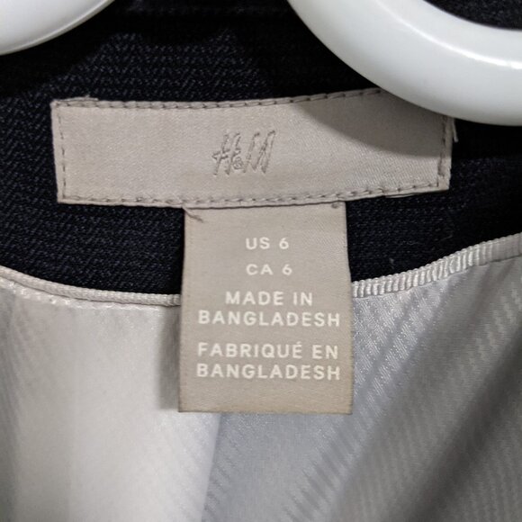 HM Navy Suit Set (Blazer/Pants) - Picture 3 of 5